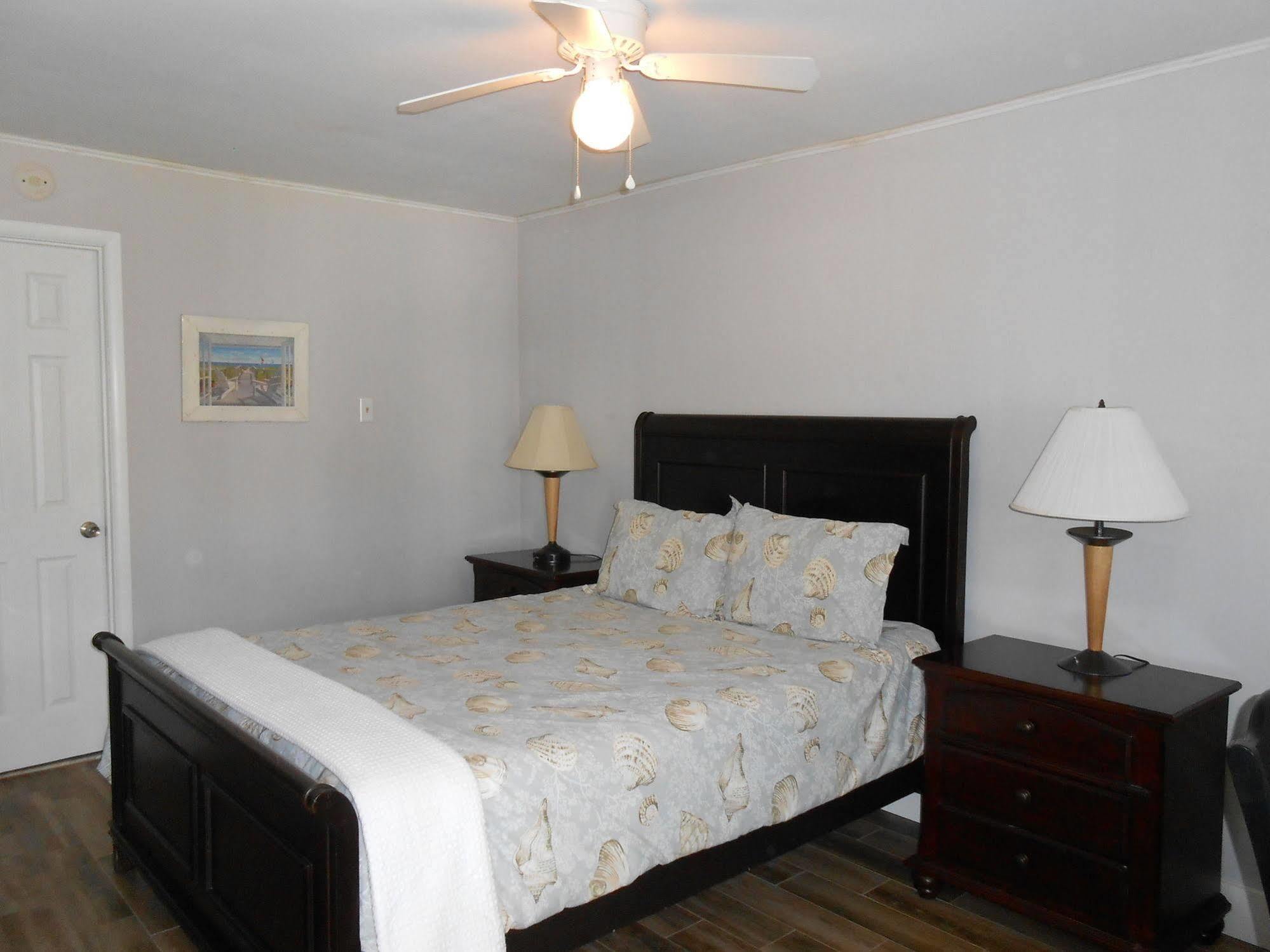 Meris Gardens B&B Bethany Beach Eksteriør bilde